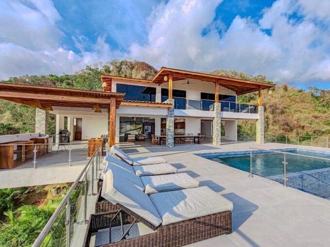 Casa en Urbanización Monserrat